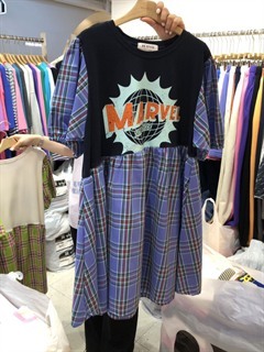 服裝商場(chǎng)實(shí)拍圖庫(kù)_全球服裝零售批發(fā)市場(chǎng)實(shí)拍_服裝展會(huì)實(shí)拍